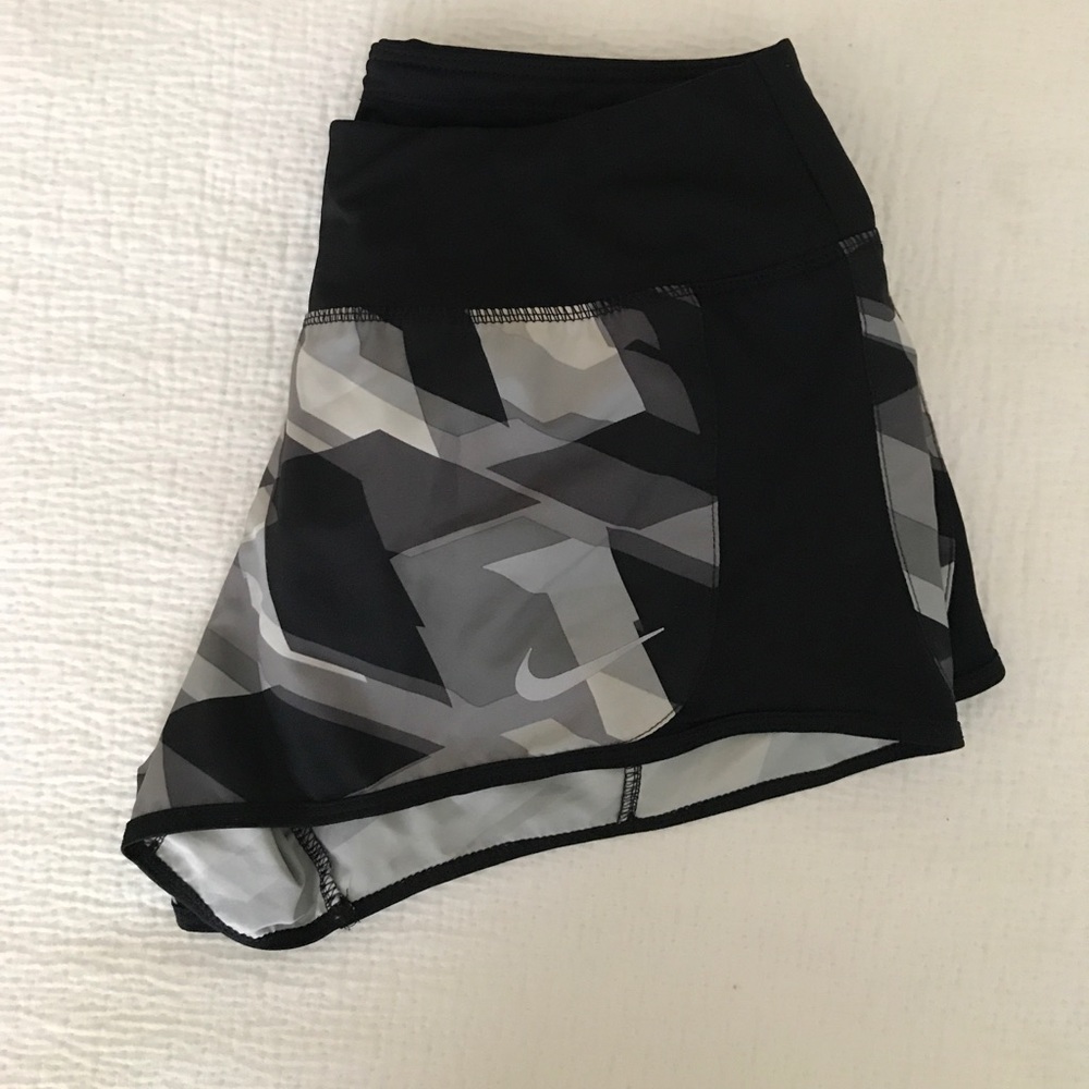 Nike women’s running shorts